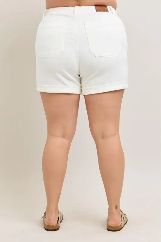 High Waist Cuff Denim Shorts – outfit idea for women | Ro + Ivy