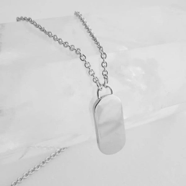Julia Tag Necklace – outfit idea for women | Ro + Ivy