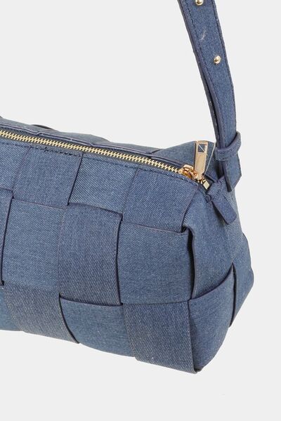 Woven Crossbody Bag with Adjustable Strap Trendy Crossbody Bags Outfit Idea for Women | Ro + Ivy
