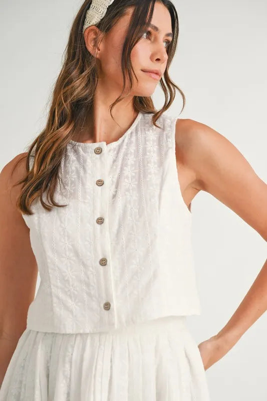 Eyelet Lace Top And Mini Skirt Set – outfit idea for women | Ro + Ivy