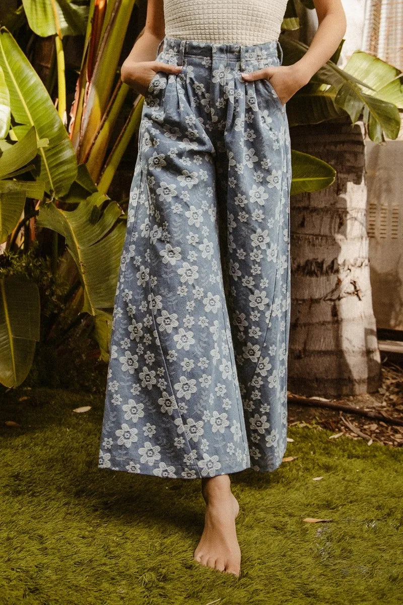 Floral Texture Wide Leg Jeans – DENIM outfit idea for women | Ro + Ivy