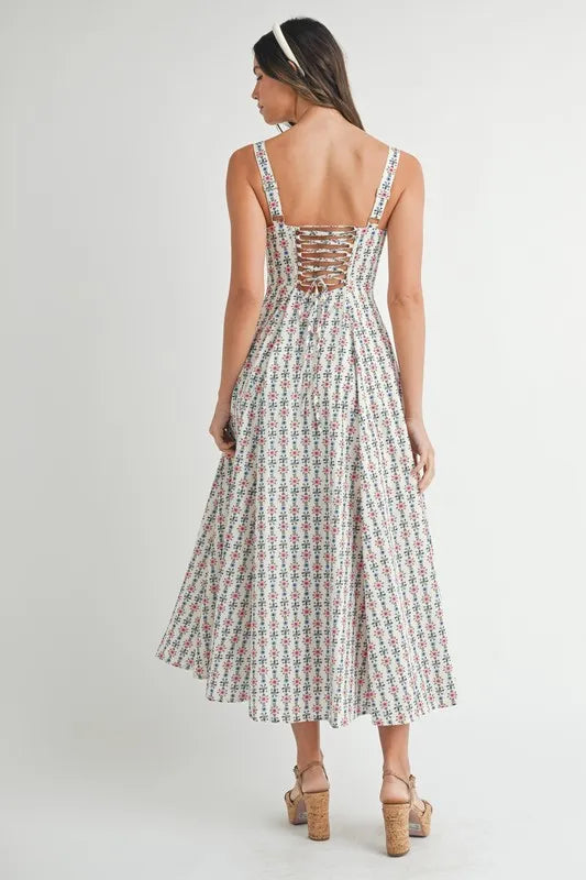 Floral Print Bustier Back Lace Up Midi Dress – outfit idea for women | Ro + Ivy