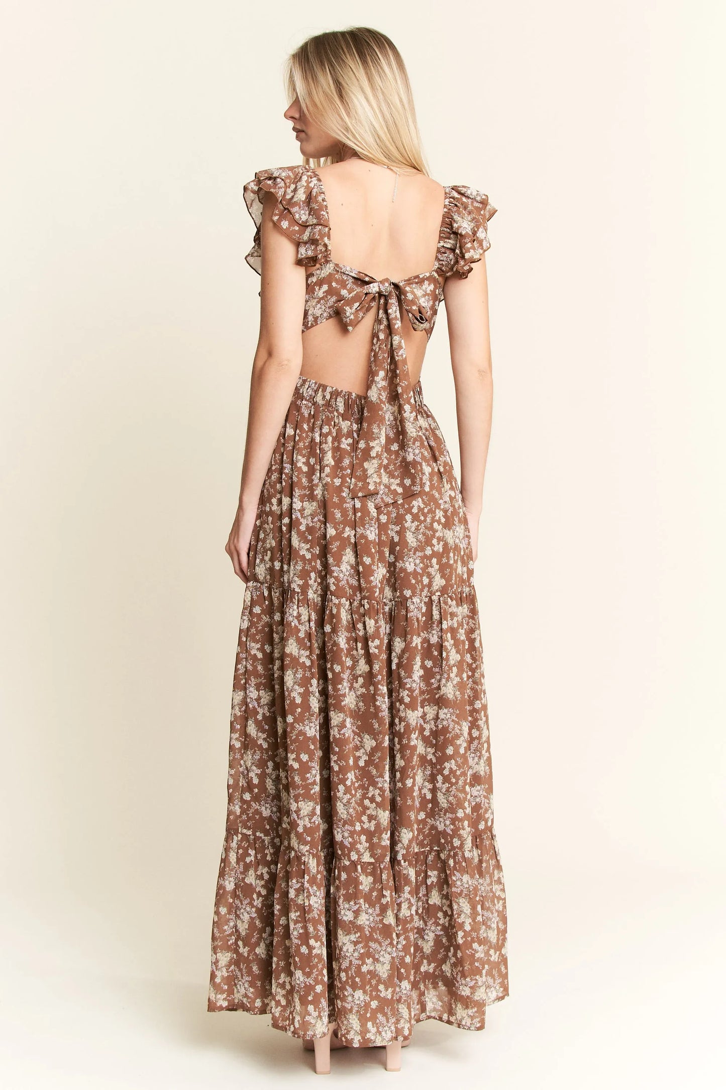 Ruffle Sleeve Tiered Maxi Dress in Mocha – outfit idea for women | Ro + Ivy