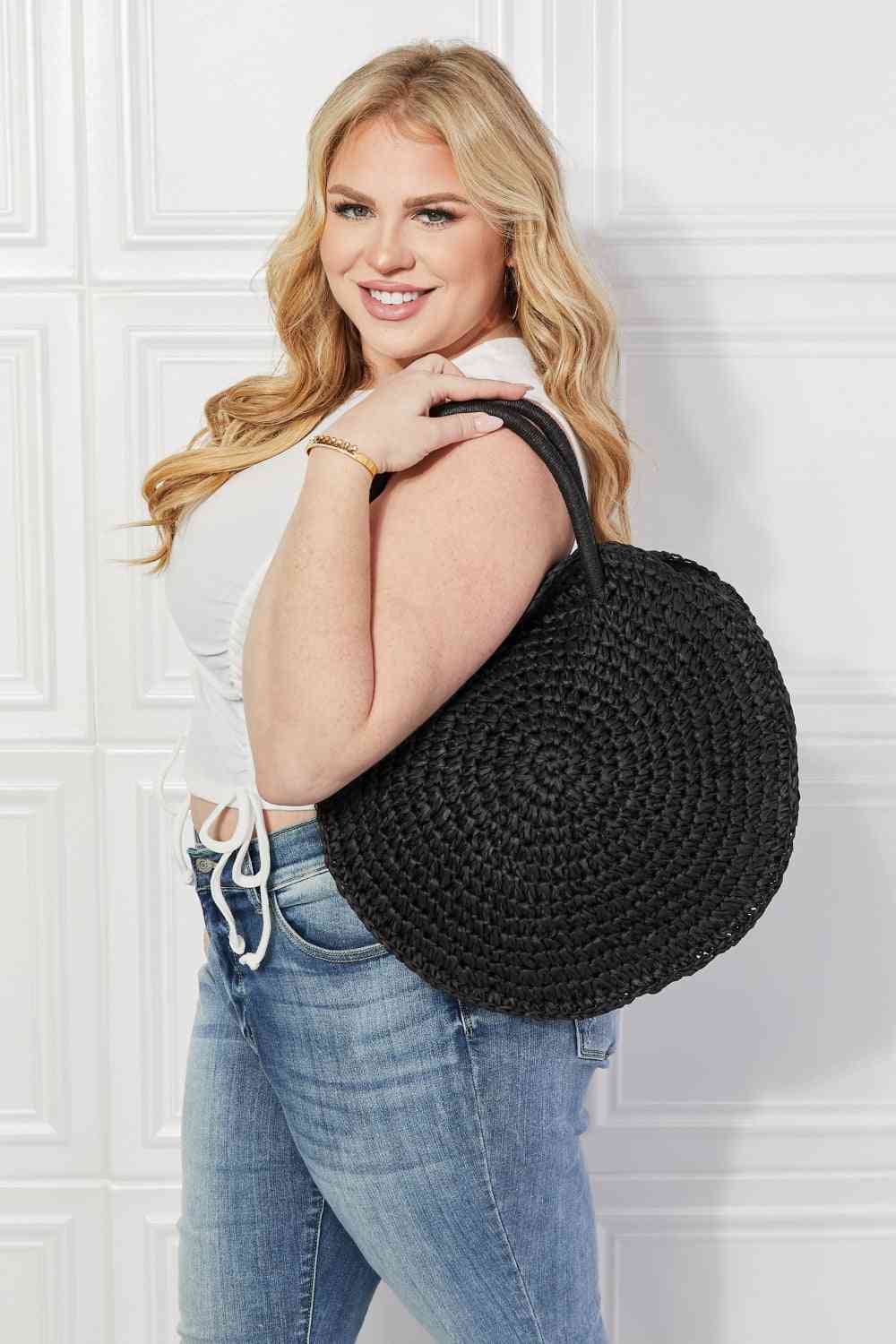 Beach Date Straw Rattan Handbag in Black for Women | Bag | Ro + Ivy