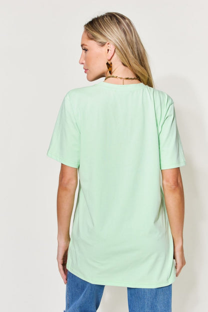 Graphic Round Neck Short Sleeve T-Shirt for Women | T-Shirt | Ro + Ivy