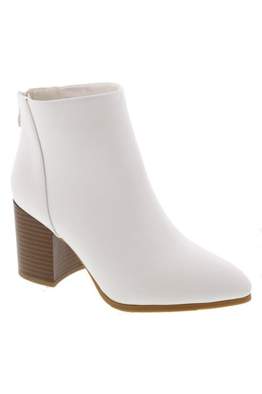 WHITE Iris Ankle Booties Trendy Boots Outfit Idea for Women | Ro + Ivy