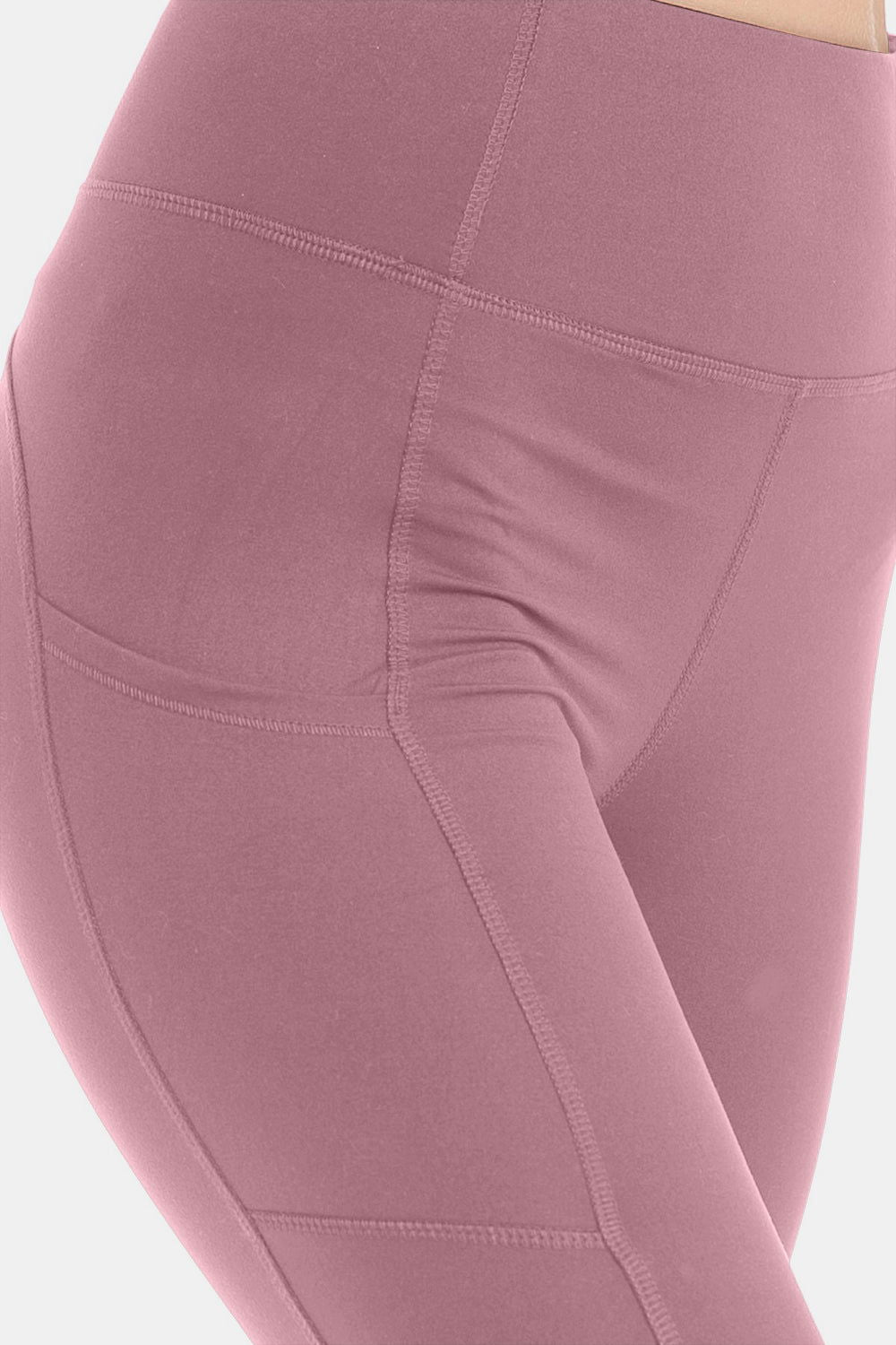 Wide Waistband High Waist Leggings Trendy Active Leggings Outfit Idea for Women | Ro + Ivy