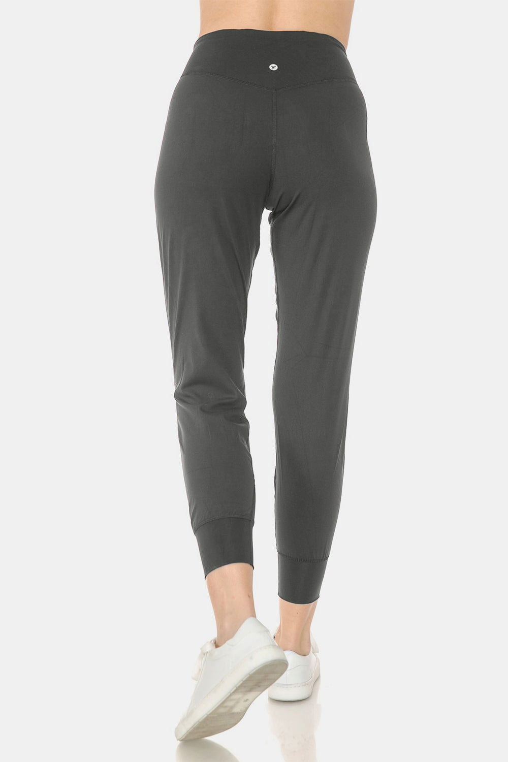 Wide Waistband Slim Active Joggers Trendy Active Joggers Outfit Idea for Women | Ro + Ivy