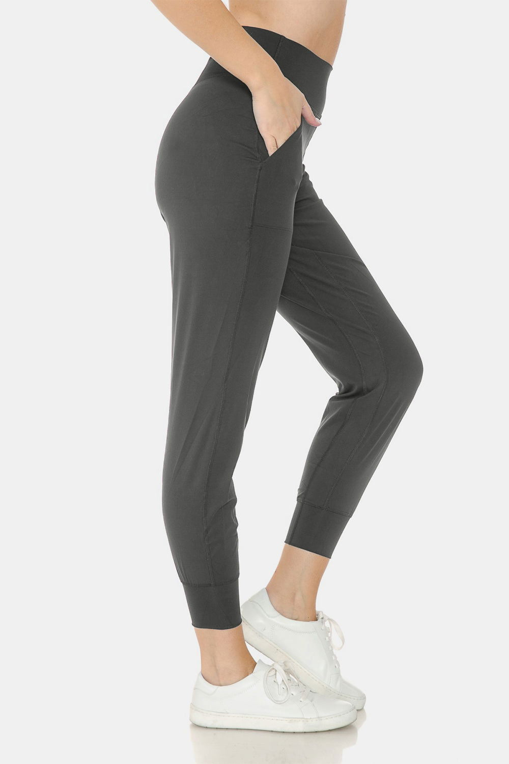 Wide Waistband Slim Active Joggers Trendy Active Joggers Outfit Idea for Women | Ro + Ivy