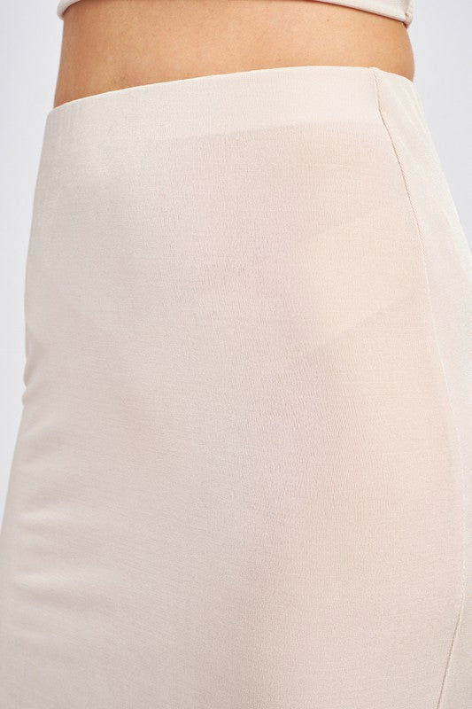 Women's High Waist Maxi Skirt Trendy Skirts Outfit Idea for Women | Ro + Ivy