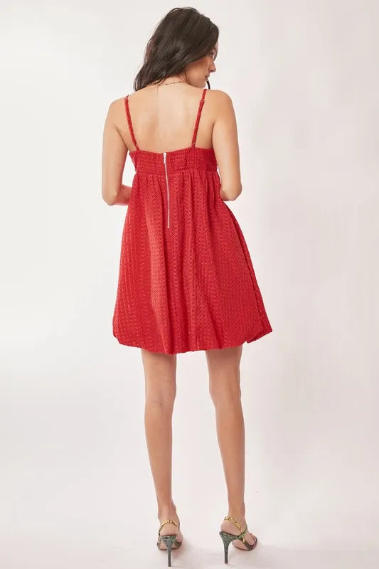 Textured Sweetheart Neckline Bubble Hem Mini Dress – outfit idea for women | Ro + Ivy