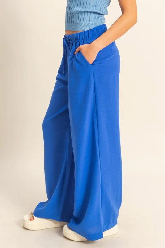 Elastic Waist Wide Leg Pants – outfit idea for women | Ro + Ivy