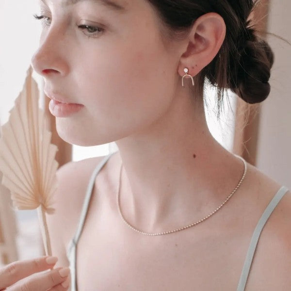 June Arch Stud Earrings – outfit idea for women | Ro + Ivy