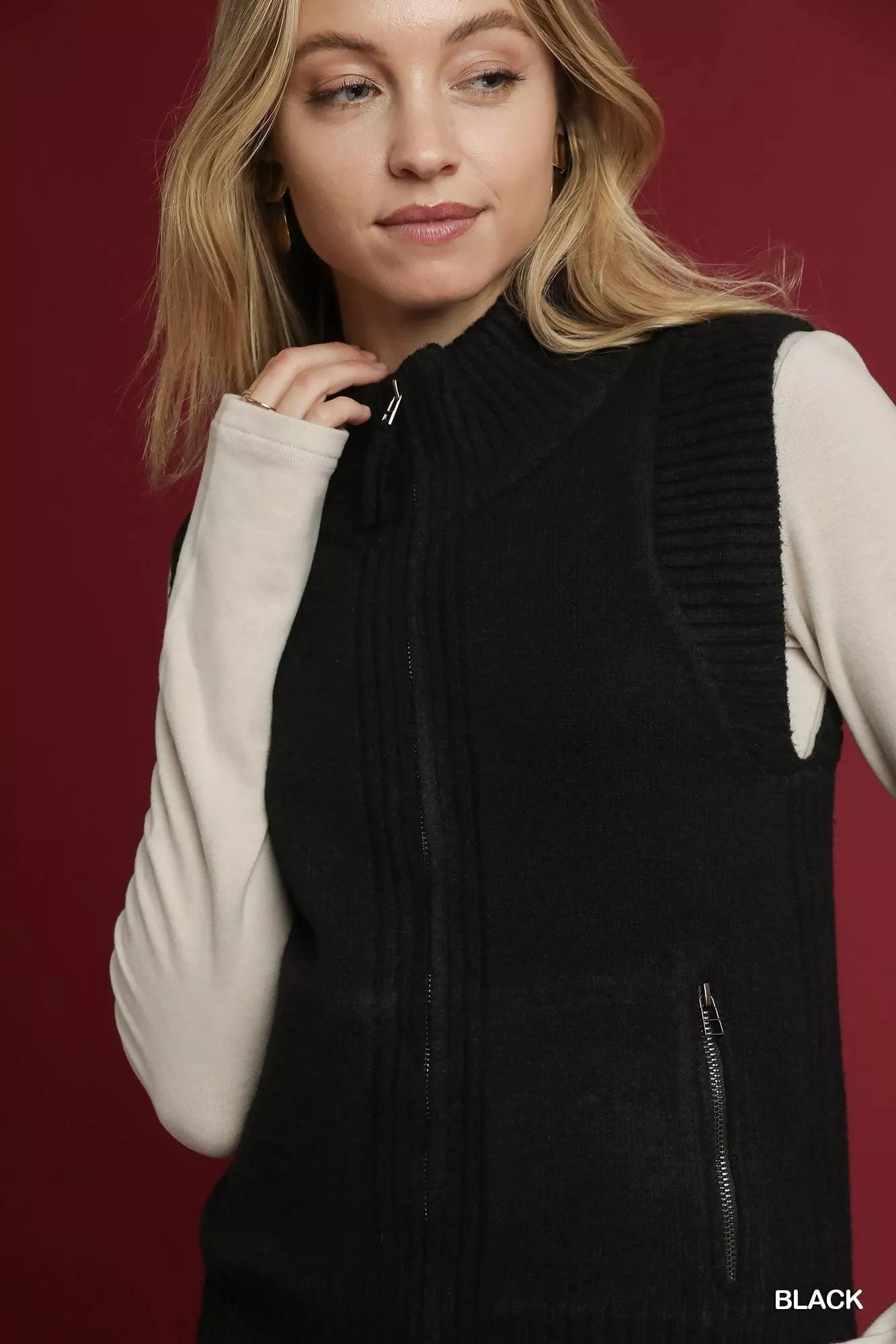 Lightweight Ribbed Zip-Up Sweater Vest With Pockets | Trendy Sweaters Outfit Idea for Women by Ro + Ivy | Elevated Basics, Modern Comfort & Style