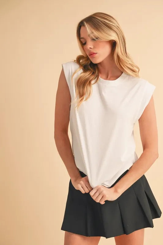 Solid Color Round Neck Tank Top – outfit idea for women | Ro + Ivy