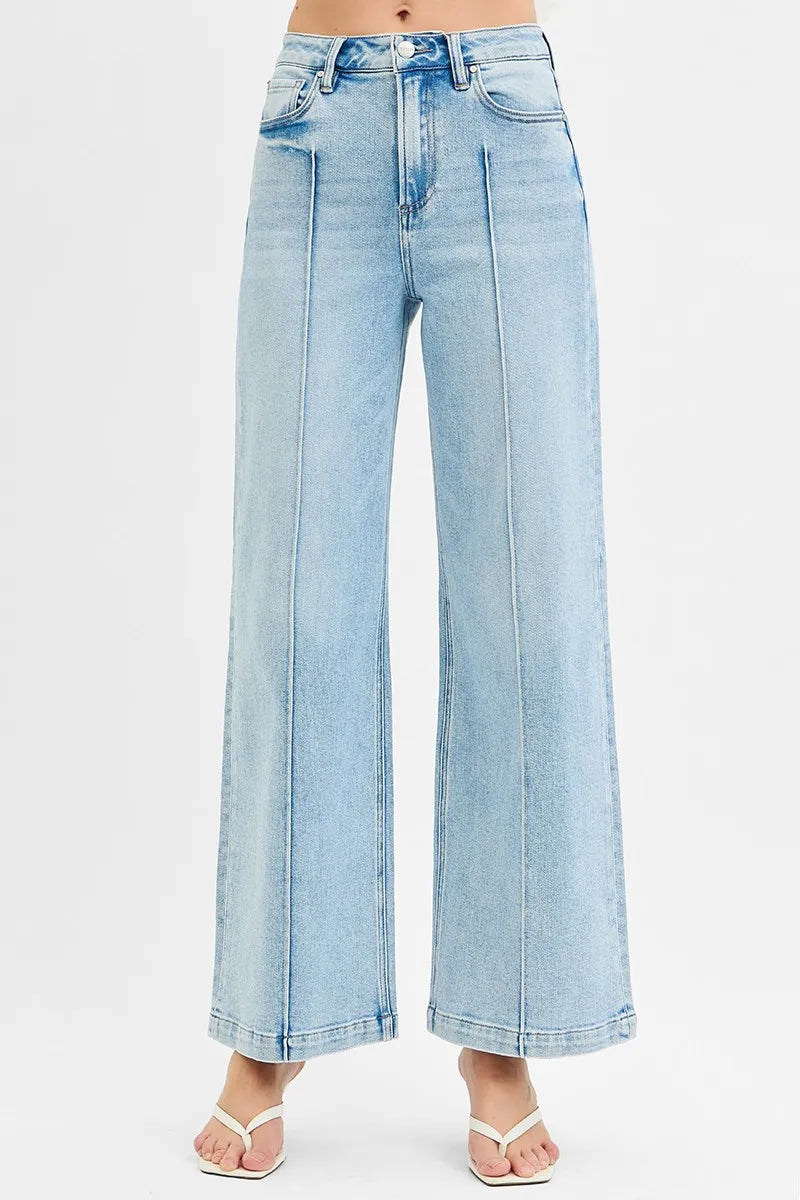High Waist Pintuck Detailed Wide Leg Jeans – Light outfit idea for women | Ro + Ivy