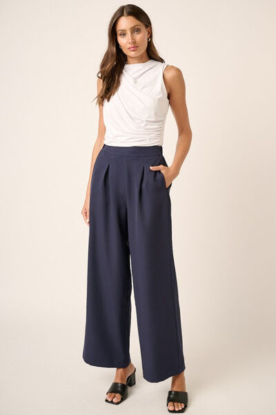 Inverted Pleat Detail Wide Leg Pants in Navy - Ro + Ivy