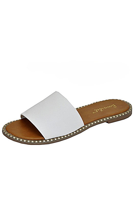 Wide Strap Open Toe Slide Sandals Trendy Slides Outfit Idea for Women | Ro + Ivy