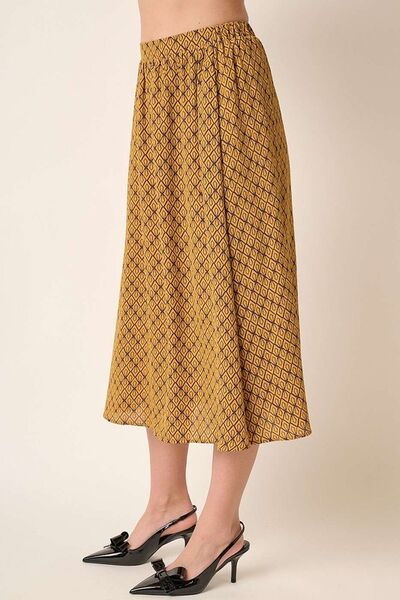 Printed Midi Skirt in Mustard Trendy Skirts Outfit Idea for Women | Ro + Ivy