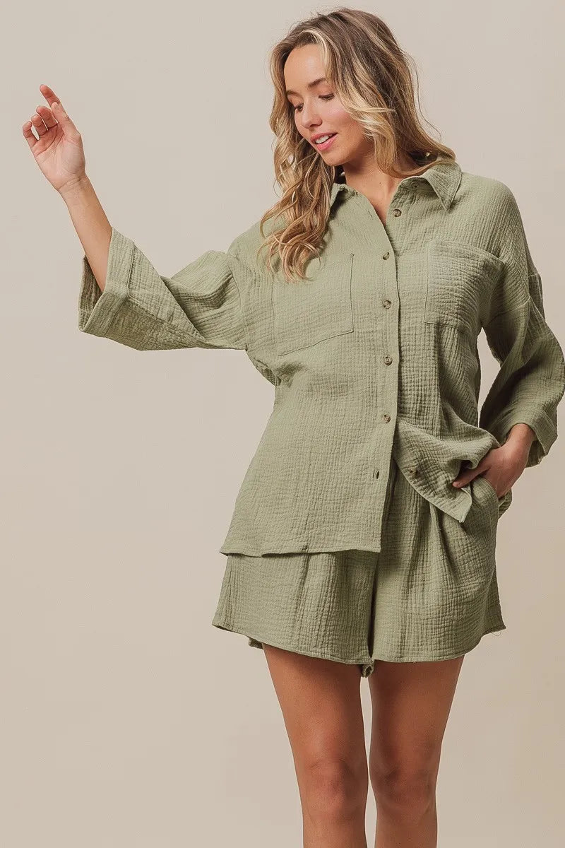 Crinkle Gauze Shirt And Short Set – outfit idea for women | Ro + Ivy