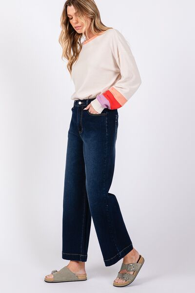High Waist Wide Leg Jeans Trendy Jeans Outfit Idea for Women | Ro + Ivy