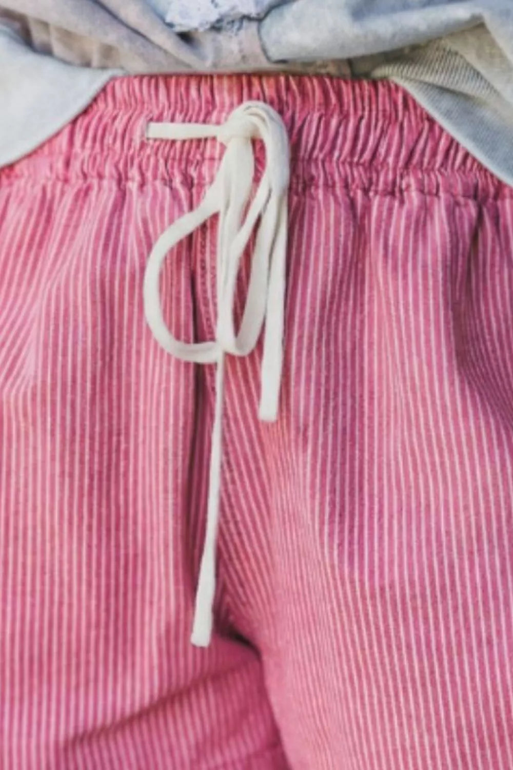 Women's Striped Elastic Waist Shorts - Shorts