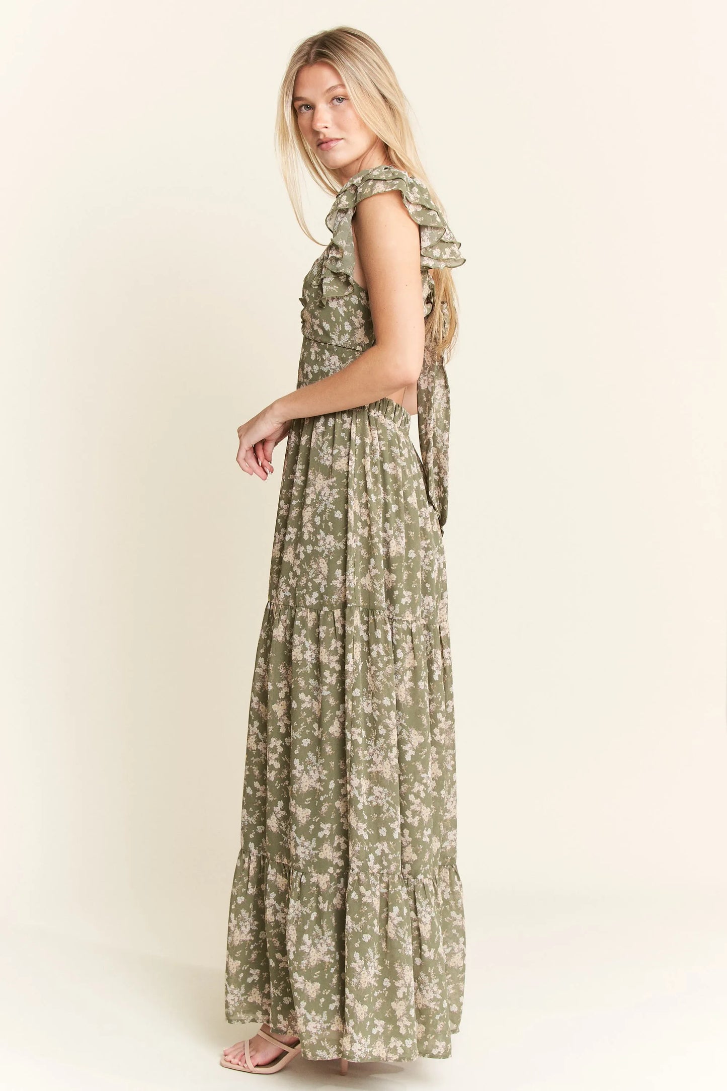 Ruffle Sleeve Tiered Maxi Dress – outfit idea for women | Ro + Ivy