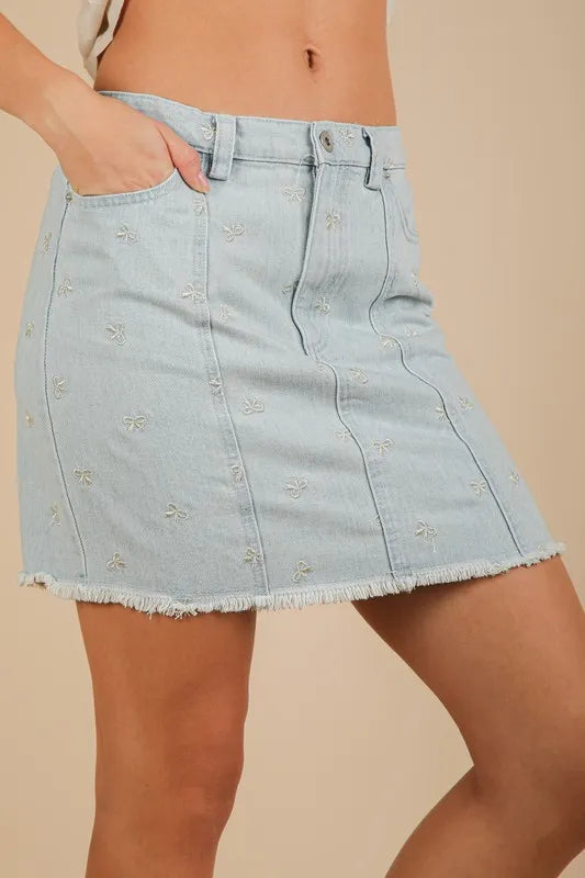 Bow Printed Casual Denim Mini Skirt – outfit idea for women | Ro + Ivy
