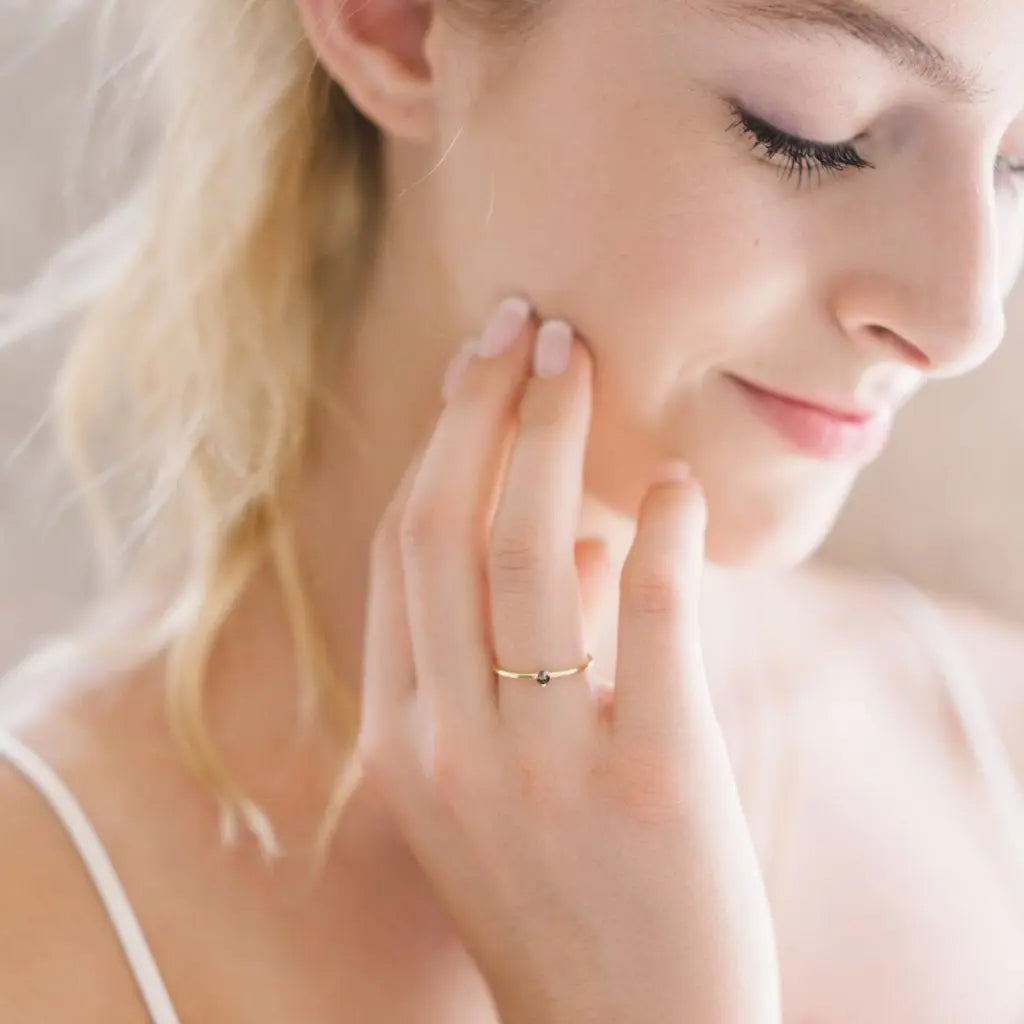 Iron Ore Crystal Point Solitaire Ring — Dainty Stacking Minimalist Band - Rings