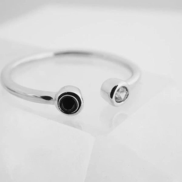 Jj Bestie Ring Trendy Rings Outfit Idea for Women | Ro + Ivy