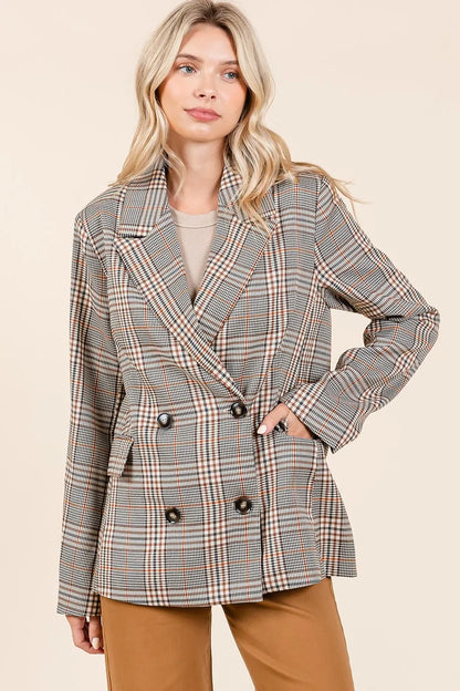 Plaid Double Breasted Relaxed Fit Blazer – outfit idea for women | Ro + Ivy