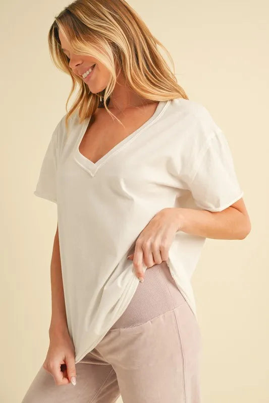 V-Neck Short Sleeve Cotton T-Shirt in White | Trendy T-Shirts Outfit Idea for Women by Ro + Ivy | Elevated Basics, Modern Comfort & Style