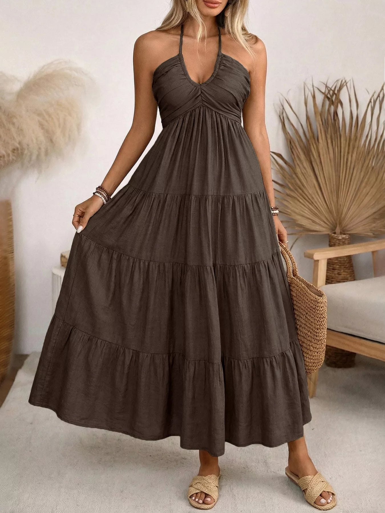 Women's Flowy Halter Neck Tiered Midi Dress - Midi Dresses