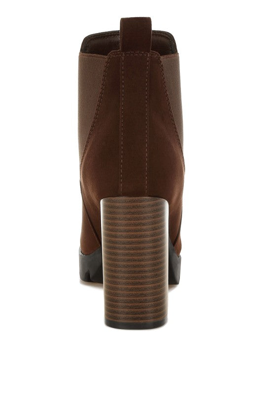 Sonia Block Heel Boots | Trendy Boots Outfit Idea for Women by Ro + Ivy | Elevated Basics, Modern Comfort & Style