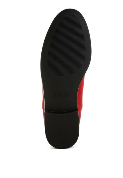 Low Block Heel Chelsea Boots | Trendy Boots Outfit Idea for Women by Ro + Ivy | Elevated Basics, Modern Comfort & Style