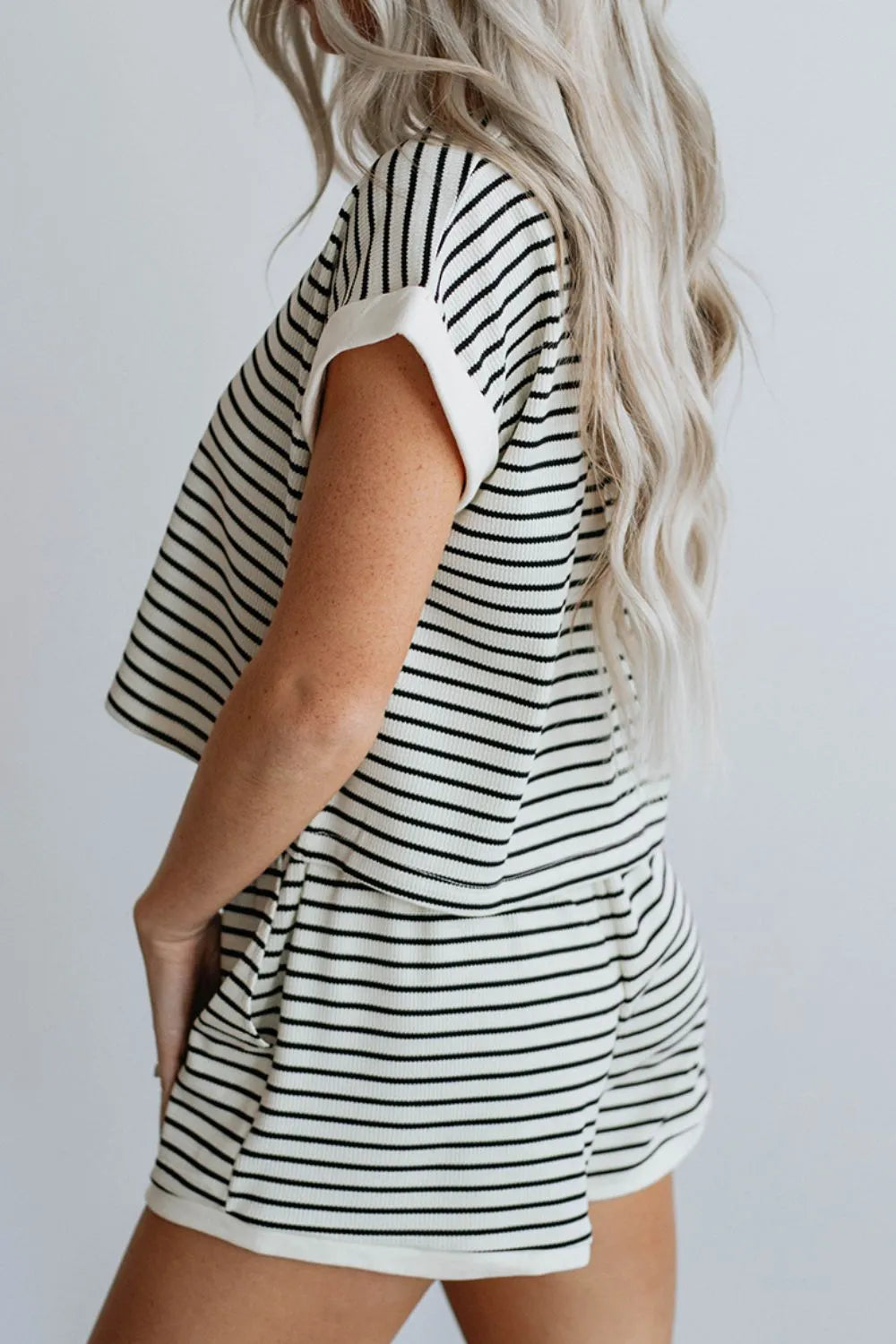 Women's Striped Contrast Top and Shorts Set - Matching Sets