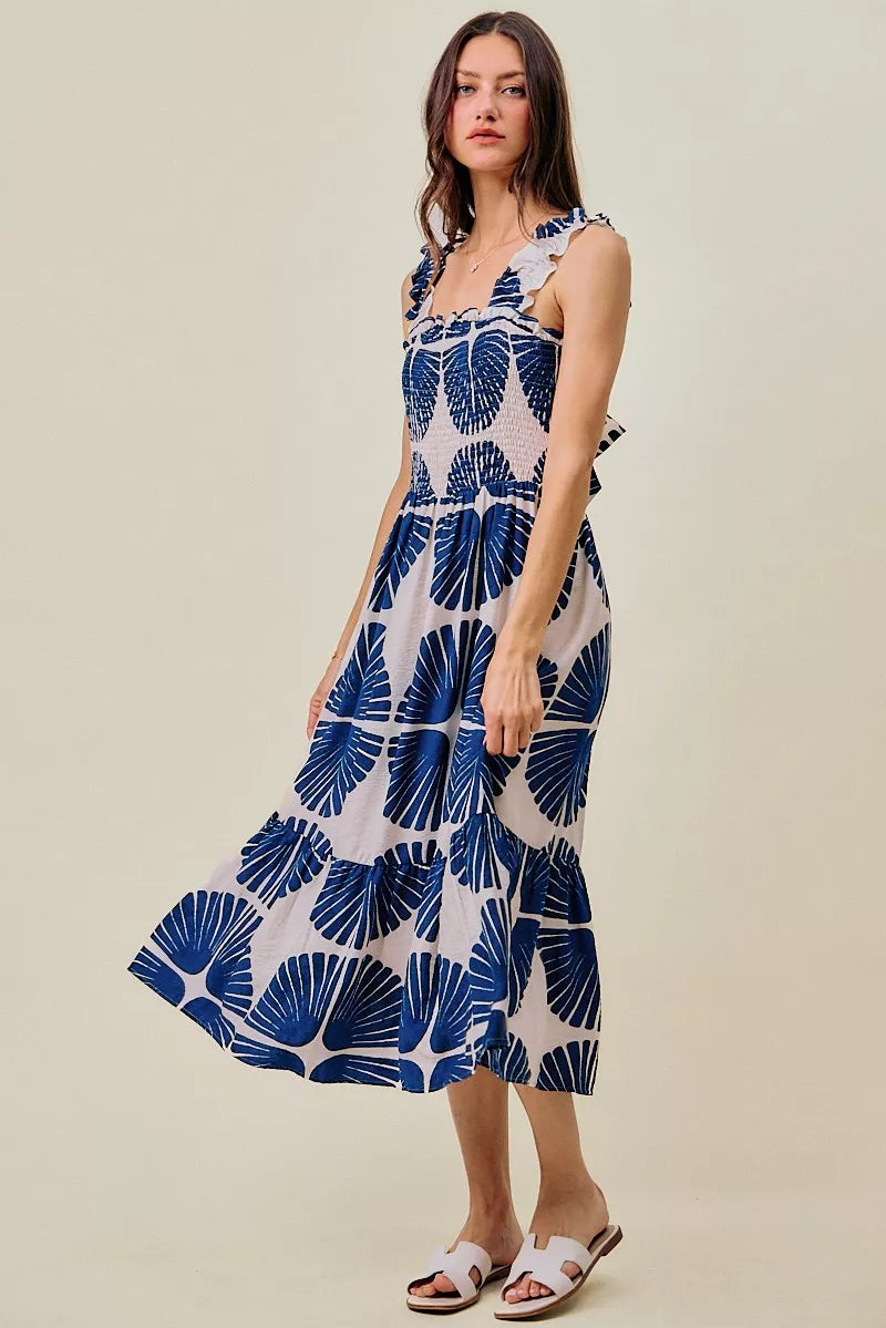 Women's Abstract Print Smocked Tiered Midi Dress - Midi Dresses
