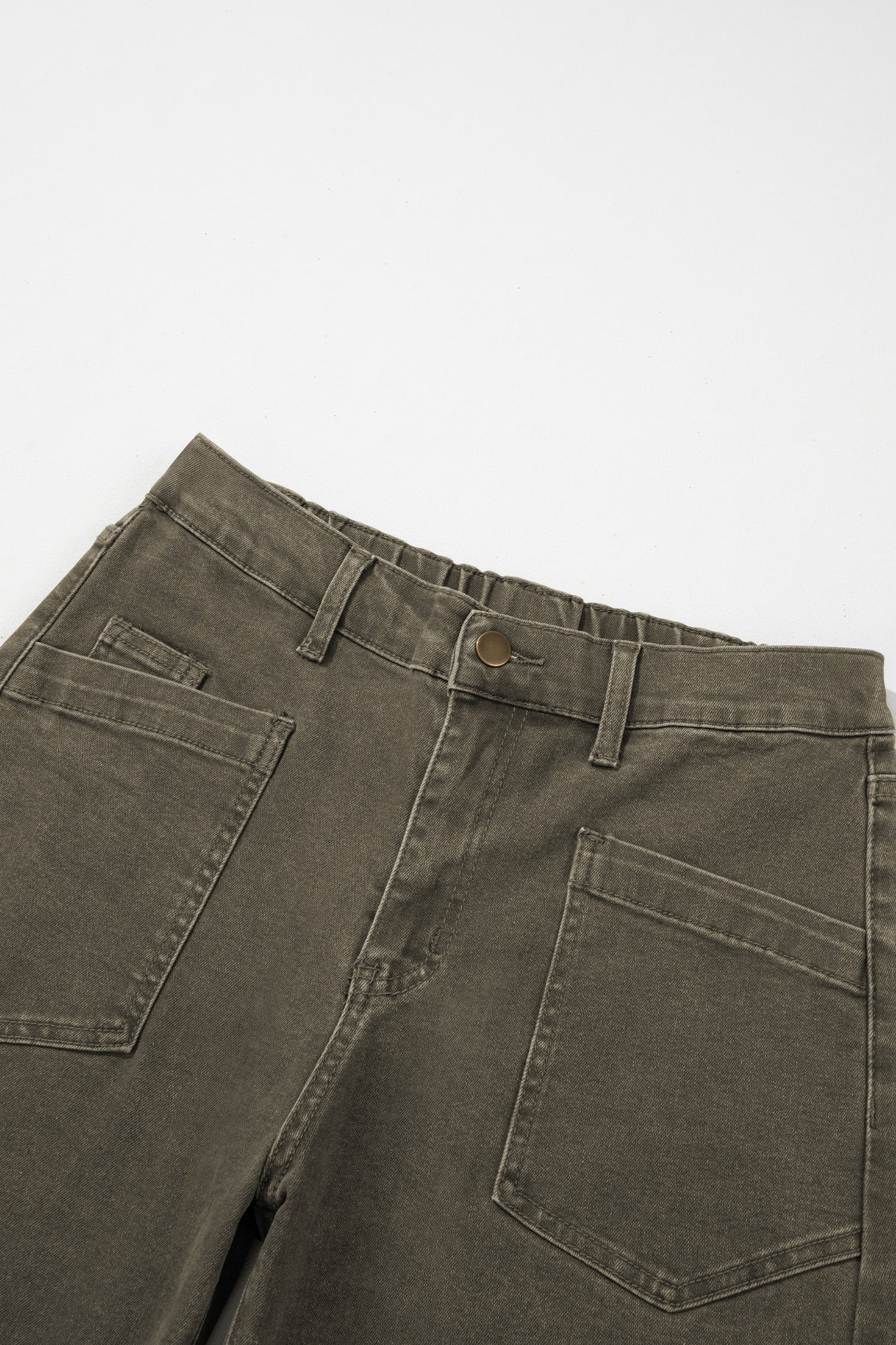 Square Patch Pocket Barrel Jeans
