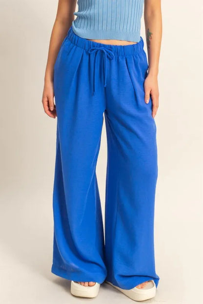 Elastic Waist Wide Leg Pants – outfit idea for women | Ro + Ivy