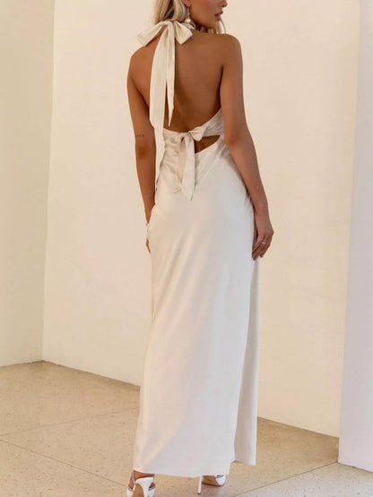 Women's Backless Halter Neck Sleeveless Maxi Dress - Maxi Dresses