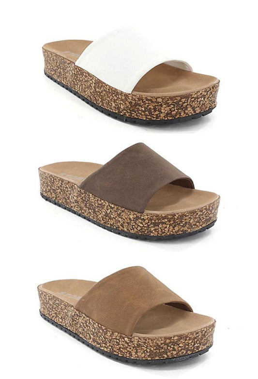 Beca Cork Sandals – outfit idea for women | Ro + Ivy