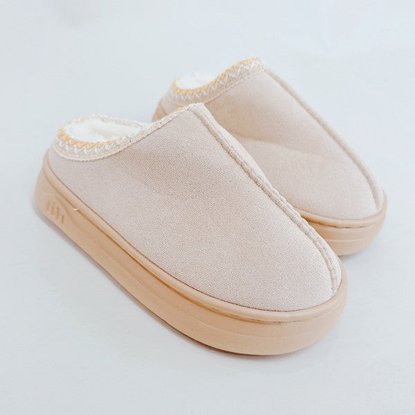 Soft Lined Indoor Slippers | Trendy Slippers Outfit Idea for Women by Ro + Ivy | Elevated Basics, Modern Comfort & Style