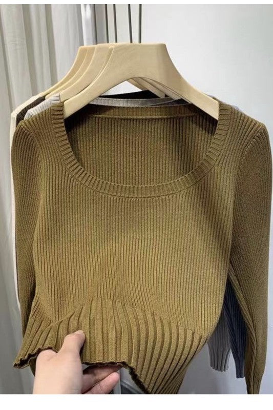 Lightweight Scoop Neck Long Sleeve Ribbed Top | Trendy Tops Outfit Idea for Women by Ro + Ivy | Elevated Basics, Modern Comfort & Style