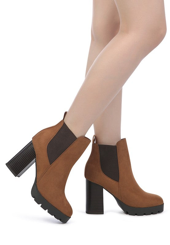Sonia Block Heel Boots | Trendy Boots Outfit Idea for Women by Ro + Ivy | Elevated Basics, Modern Comfort & Style
