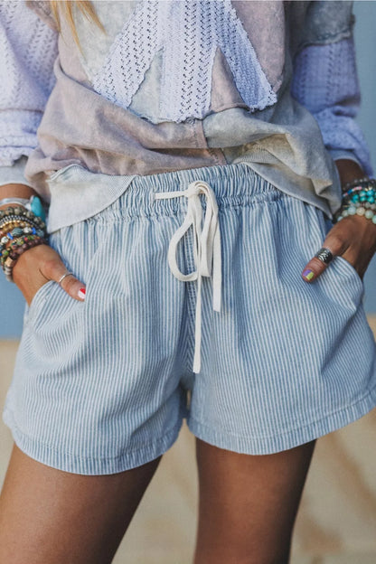 Women's Drawstring Striped Shorts - Shorts