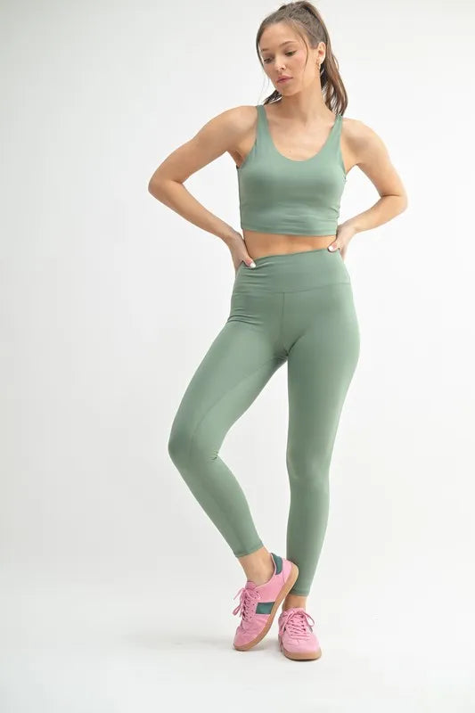 Venice Cloud Light Contour High-Waisted Leggings – outfit idea for women | Ro + Ivy