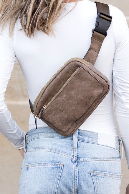 Vegan Leather Sling Belt Bag | Trendy Belt Bags Outfit Idea for Women by Ro + Ivy | Elevated Basics, Modern Comfort & Style