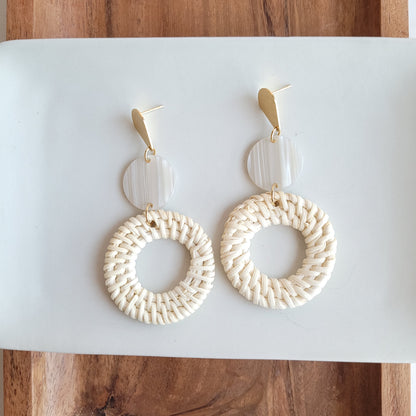 Light Rattan Seashell Statement Earrings — Lightweight Resort Wear Coastal Glam Style - Earrings