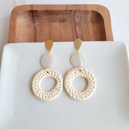 Light Rattan Seashell Statement Earrings — Lightweight Resort Wear Coastal Glam Style - Earrings