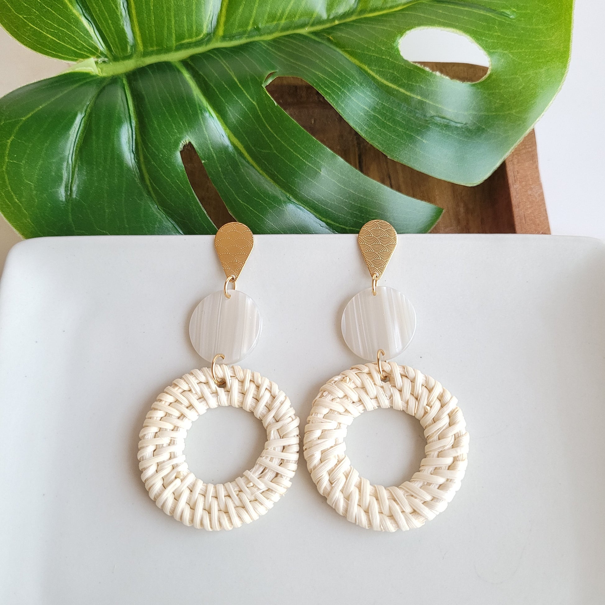 Light Rattan Seashell Statement Earrings — Lightweight Resort Wear Coastal Glam Style - Earrings